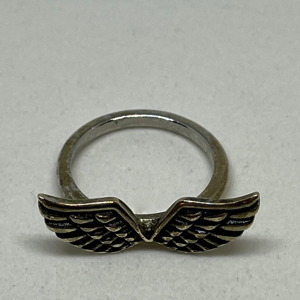 Spread Wings Ring